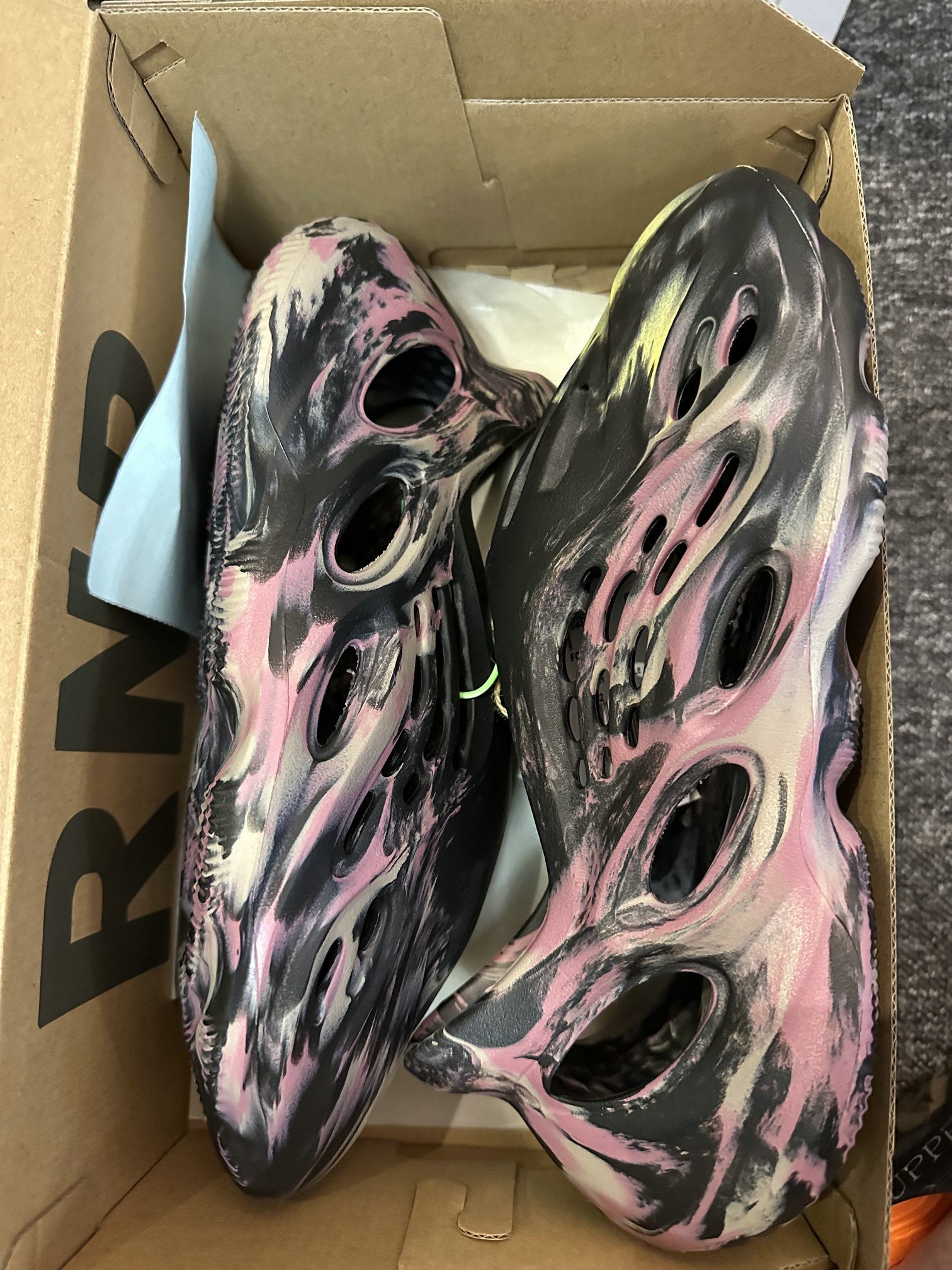 Yeezy Foam Runner 1:1 (muchos modelos)